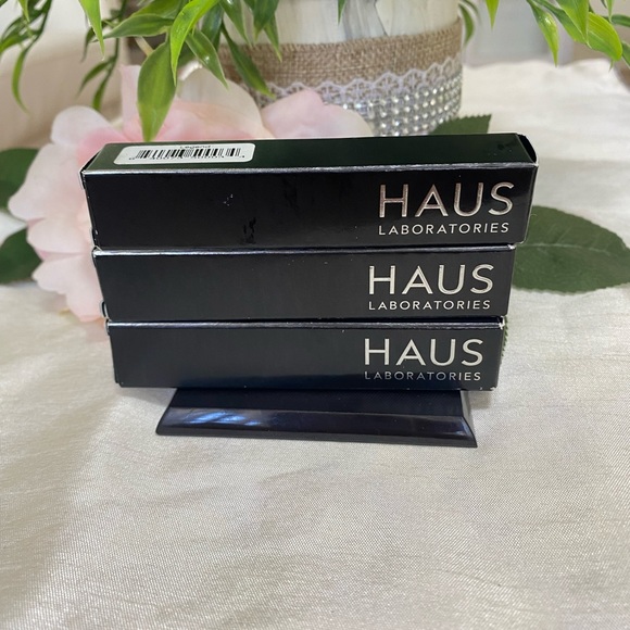 HAUS LABORATORIES 3 GLAM ATTACK ALL OVER LIQUID SHIMMER POWDER - Picture 3 of 8